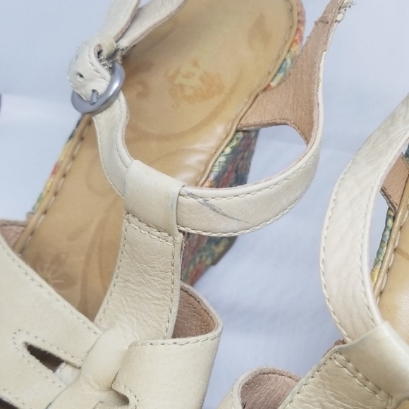 Born Rebecka natural wedge sandals 9/40.5 - Picture 4 of 6